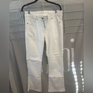 American Eagle Outfitters Women's Cream Straight Leg Jeans